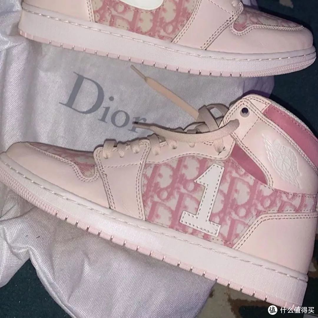 Dior x Nike将会合作推出一双售价2k美金的天价AJ 1 ？！