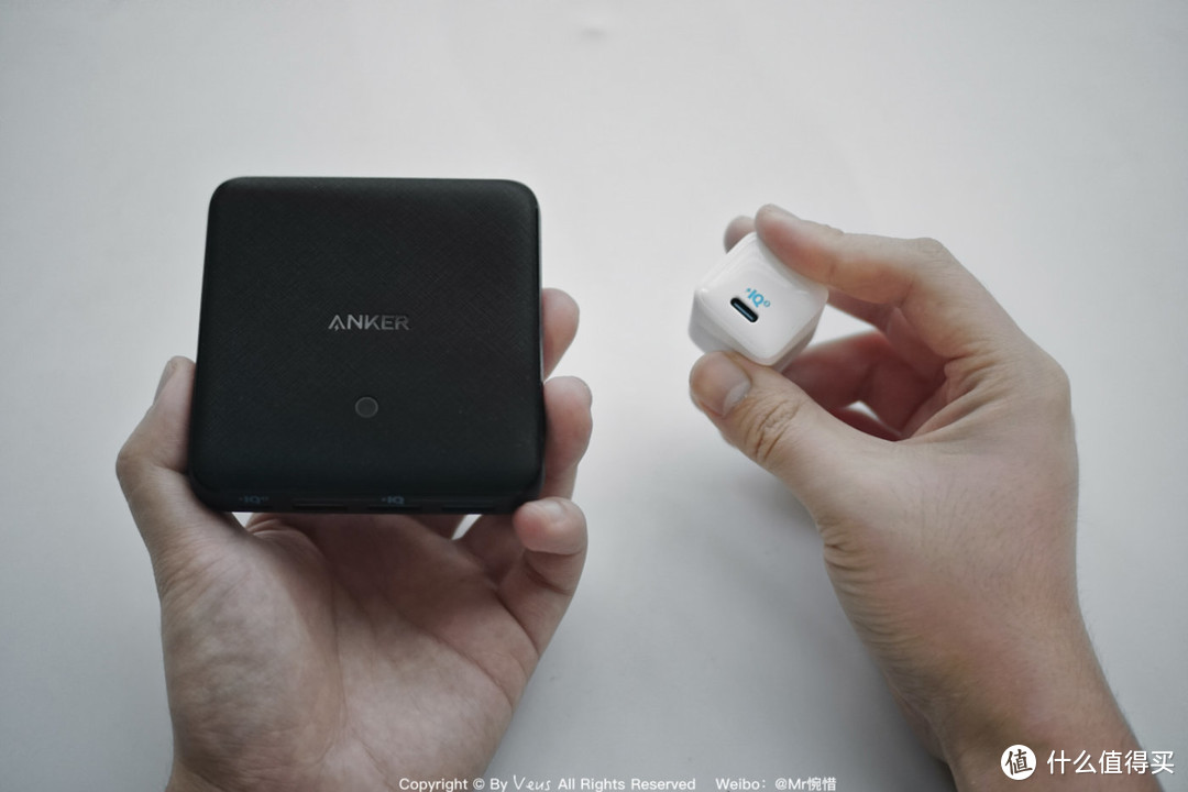 可以带着走的桌面级充电站——Anker 65W GaN 4口桌充