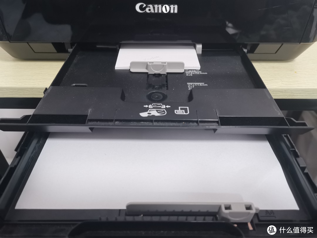 佳能打印机封闭式的两层进纸仓