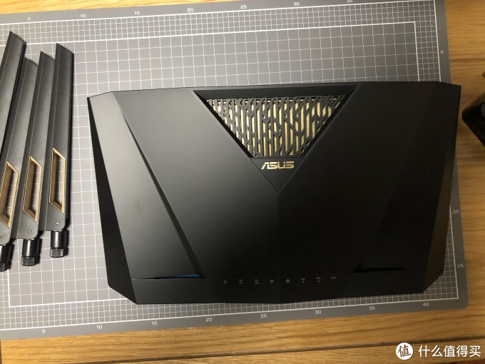 双十一买“螃蟹”——华硕RT-AX88U开箱
