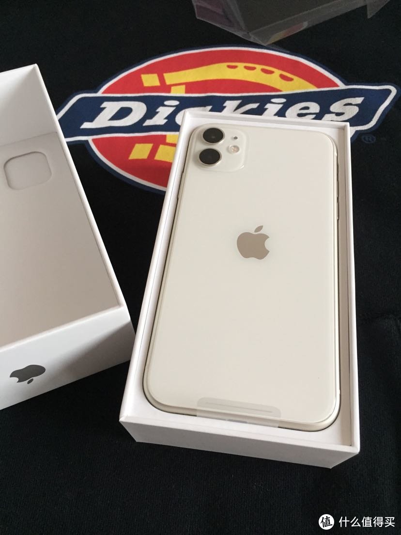 IPHONE 11开箱初体验，PDD成功上车