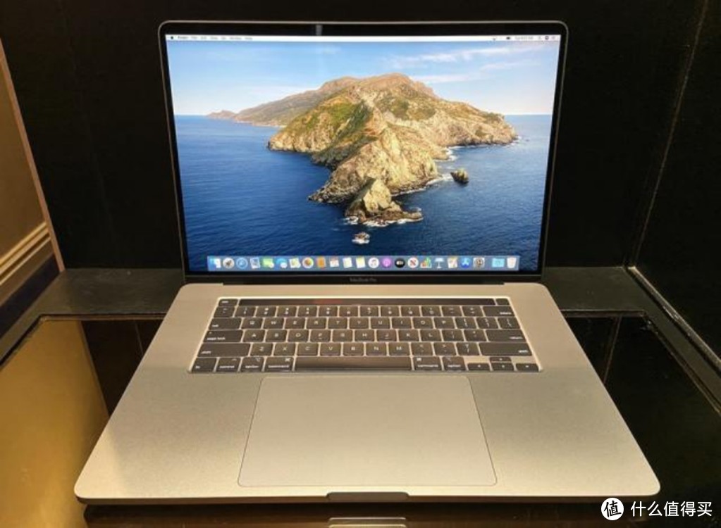 全新16英寸MacBook Pro强势来袭，除了屏幕，还有哪些升级呢？