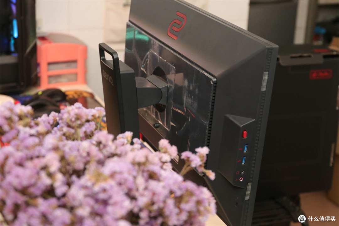 最纯正的电竞血统卓威奇亚xl2546电竞显示器