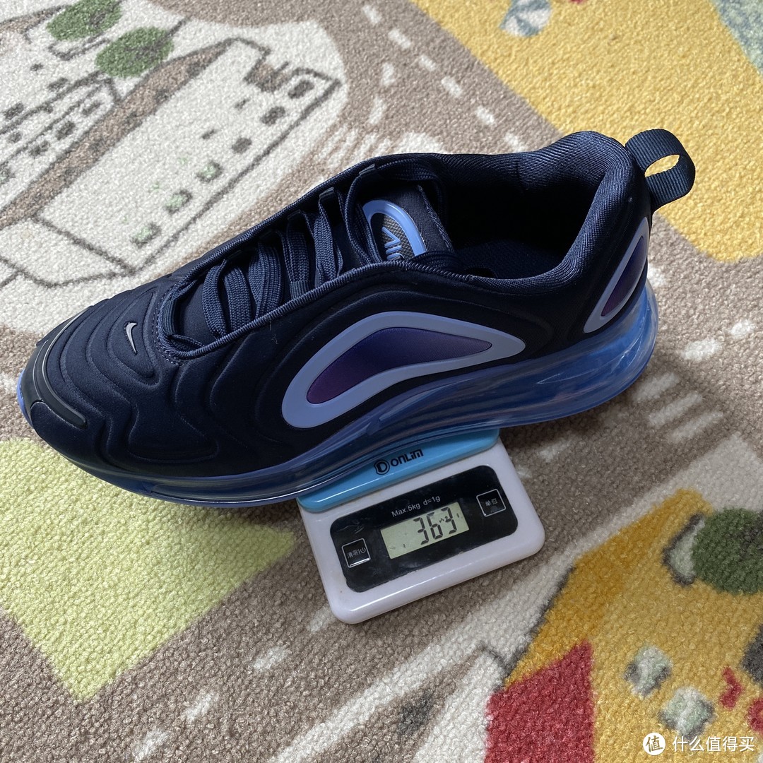 气垫的又一创新Nike Air Max 720