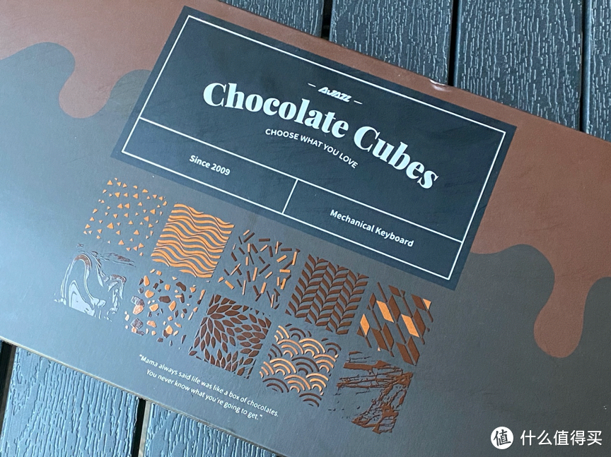 诱人却不能吃的大块头巧克力：黑爵Chocolate Cubes茶轴机械键盘开箱