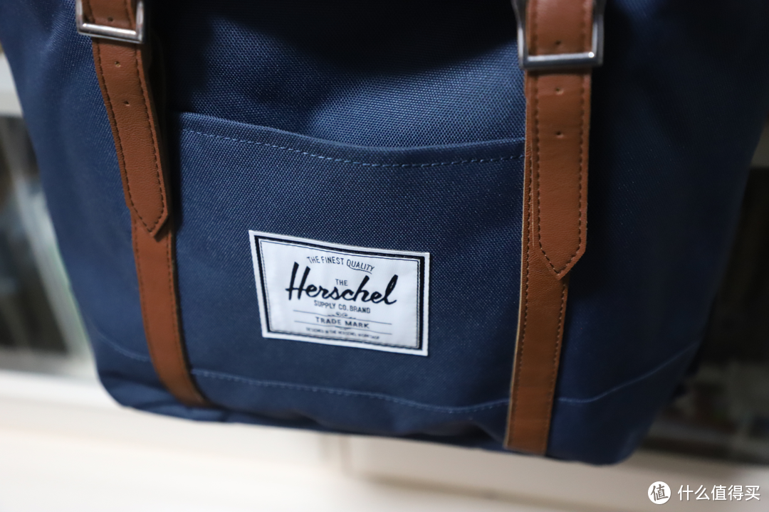 Herschel Supply Retreat 经典系列双肩包