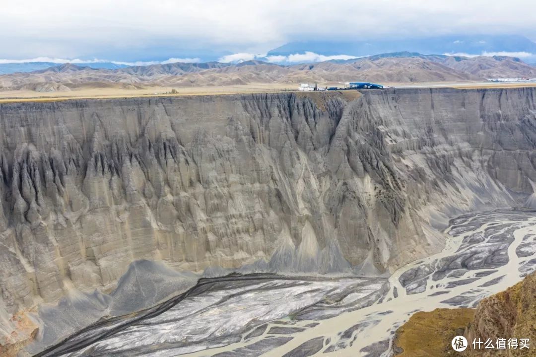 自驾穿越天山地理走廊 半废弃国防公路新疆S101全程游记