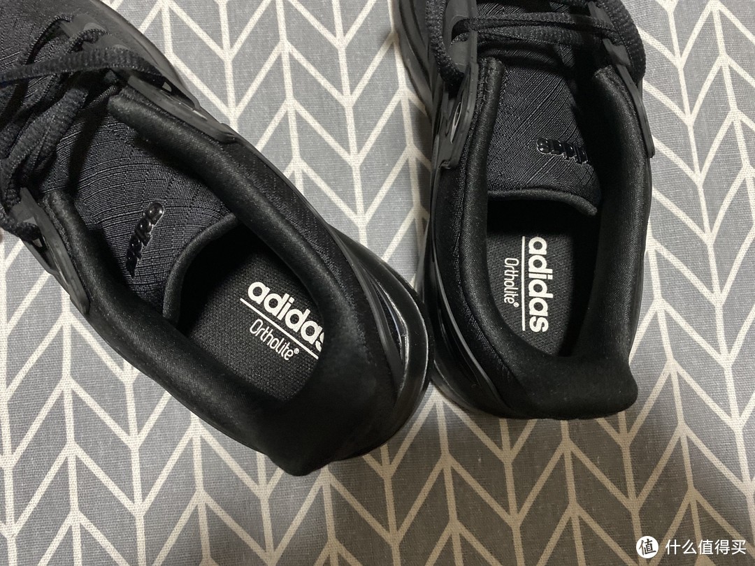 adidas ENERGY CLOUD 2跑步鞋