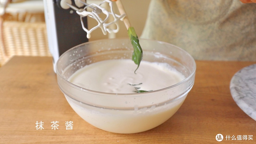 【视频】红豆抹茶奶油蛋糕～一个调色板蛋糕？