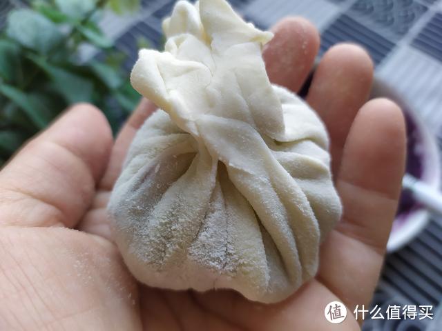 饺子皮别再包饺子了，包点它上锅一煎，5分钟出一锅，比包子好吃