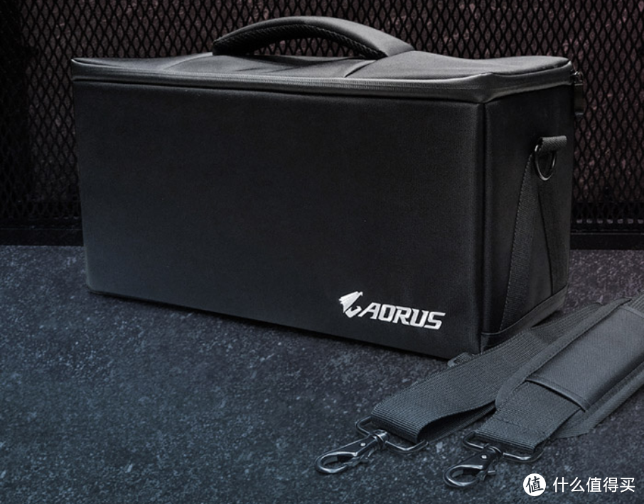 轻薄本秒变游戏本：技嘉 正式发布 AORUS  RTX2080Ti 显卡扩展盒