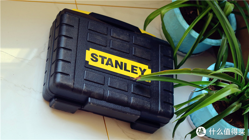 家庭必备工具，史丹利Stanley45件套家装工具箱套装开箱