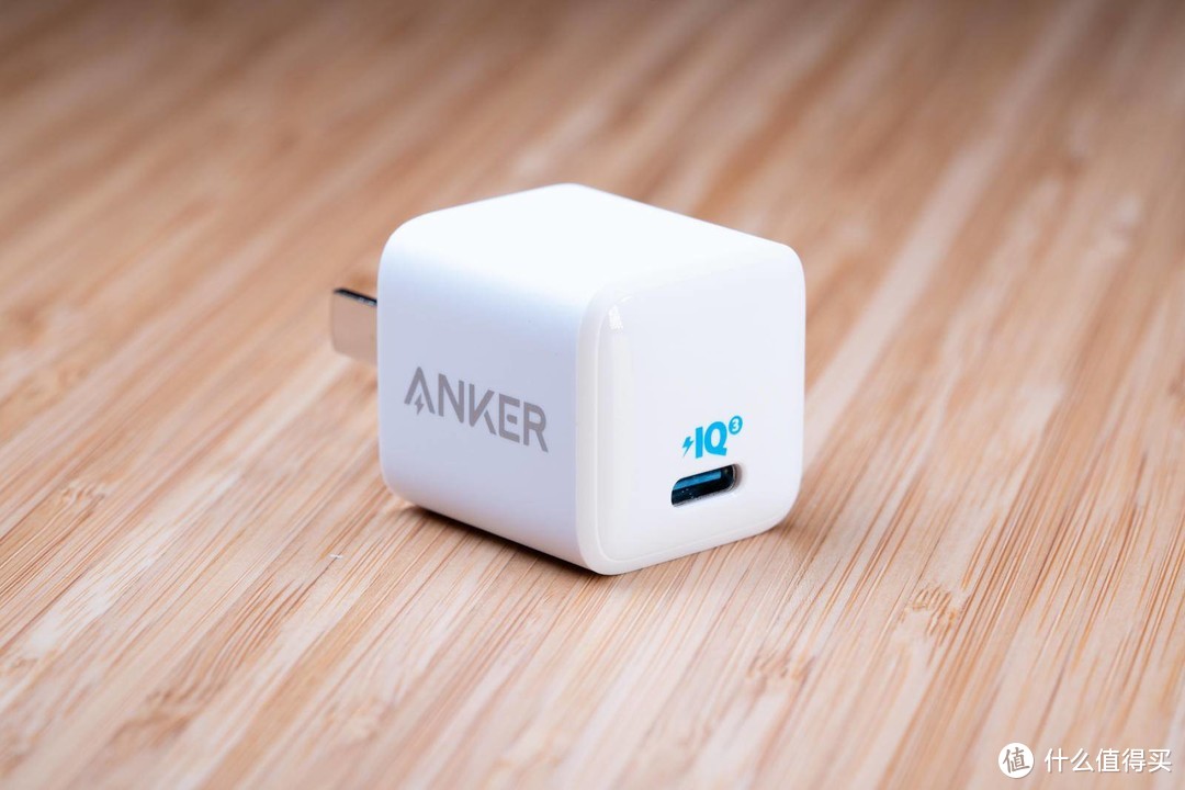 就是比别人小：Anker PowerPort III Nano