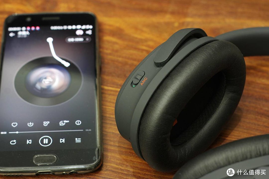 极致降噪 极致听感 尽享一个人的音乐厅--dyplay城市旅行者2.0 头戴式蓝牙降噪耳机