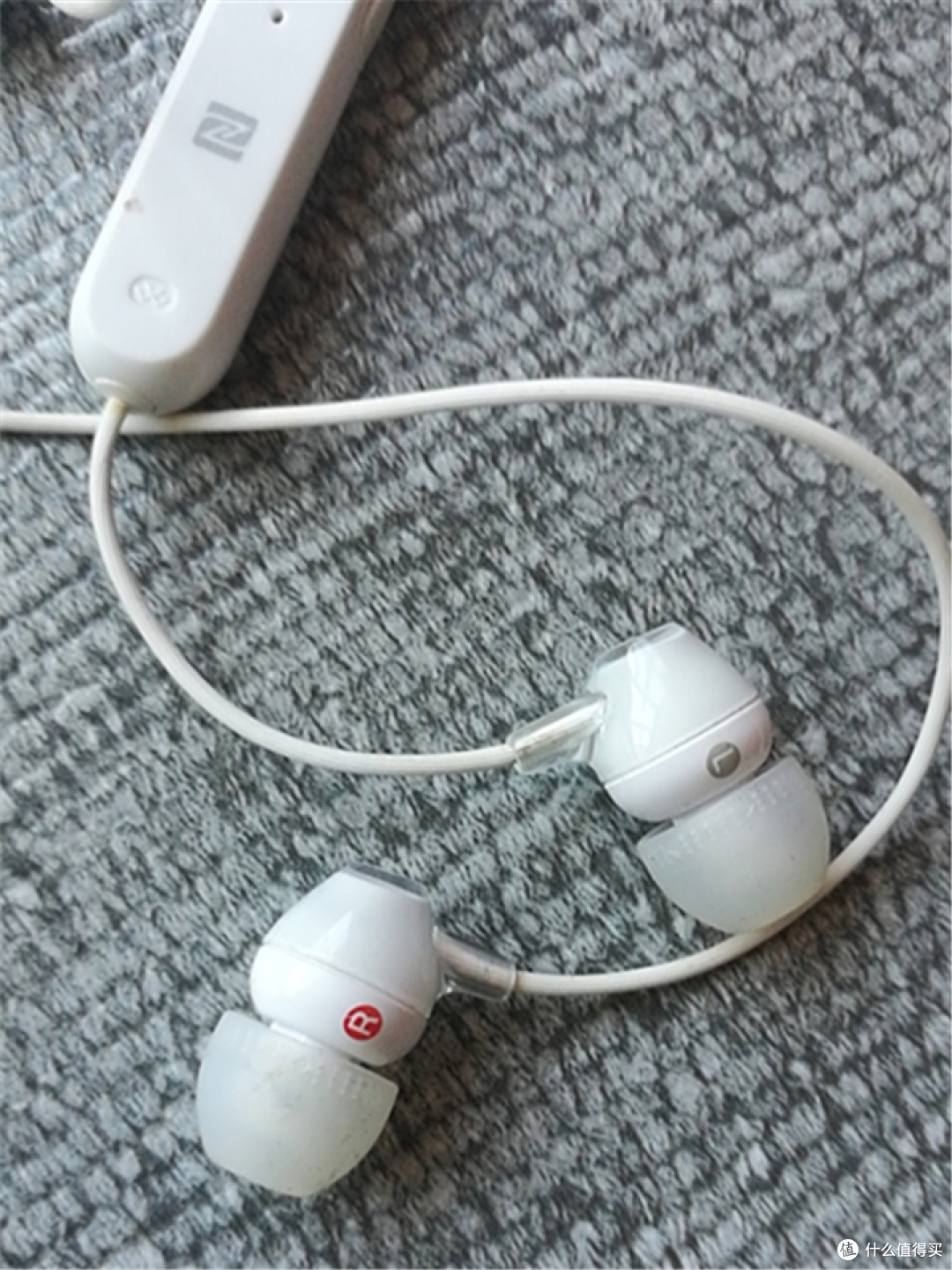 索尼wic300耳机索尼大法中性价比较高的蓝牙耳机