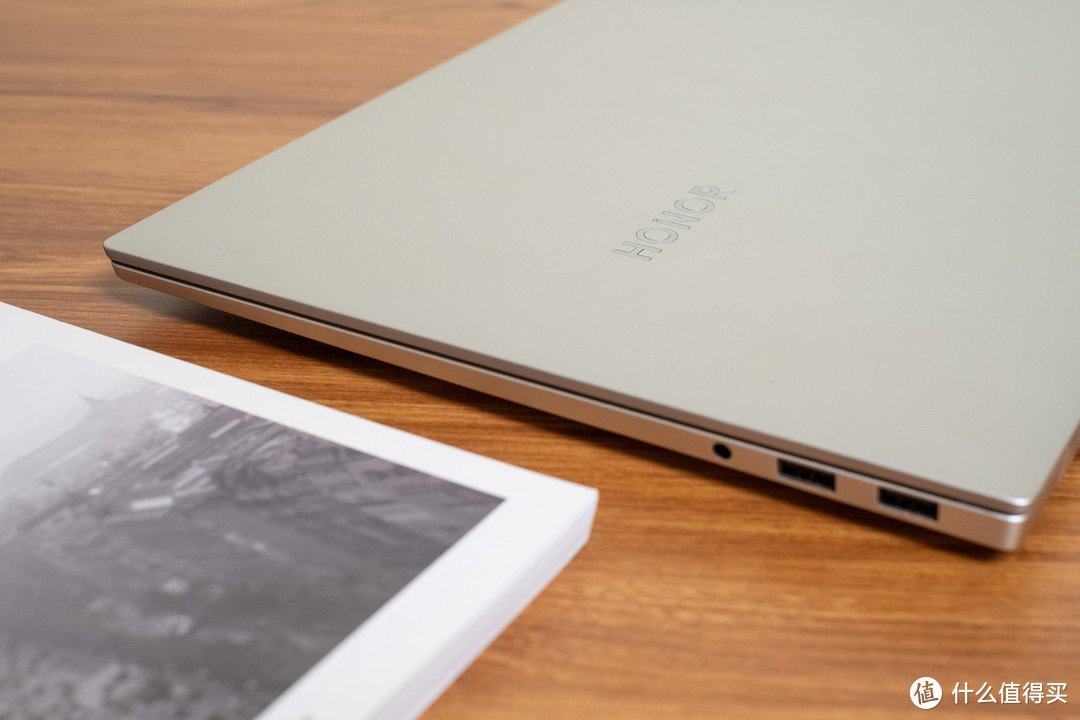 性能不打折，价格更实惠，荣耀MagicBook Pro科技尝鲜版上手分享