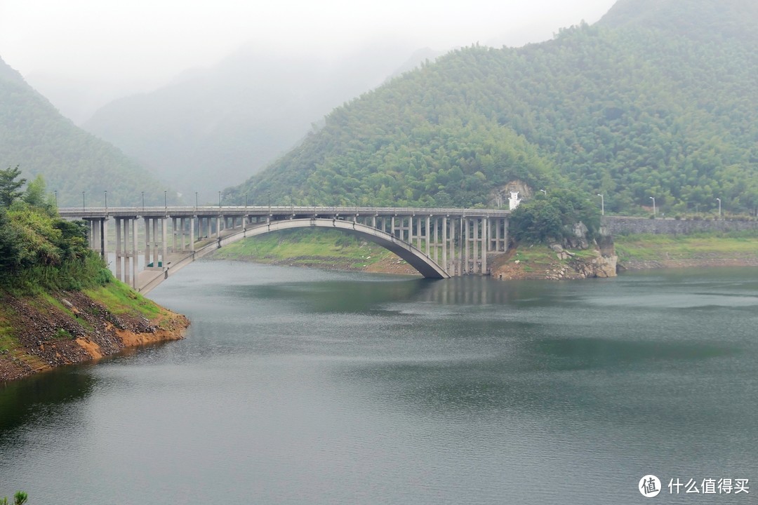 探访革命老区四明山-裘岙玻璃景观台