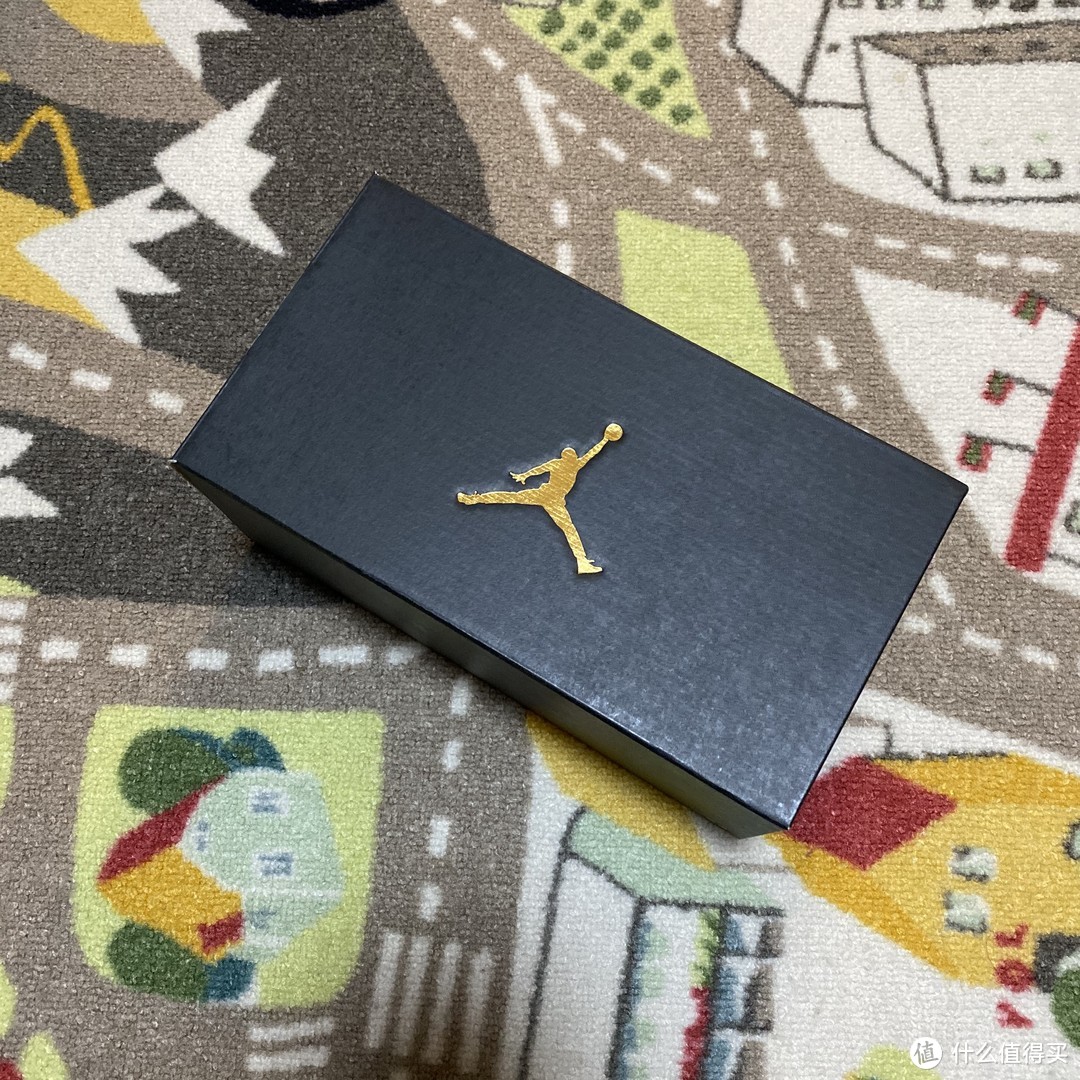 为了明年夏天准备的JORDAN HYDRO 7 V2儿童拖鞋