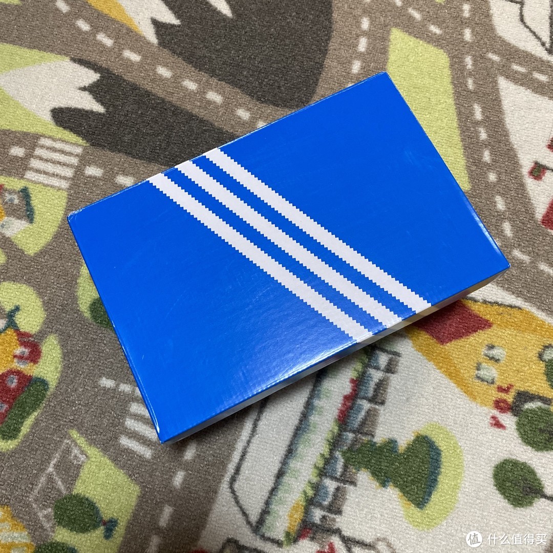 百搭的adidas三叶草Gazelle休闲鞋