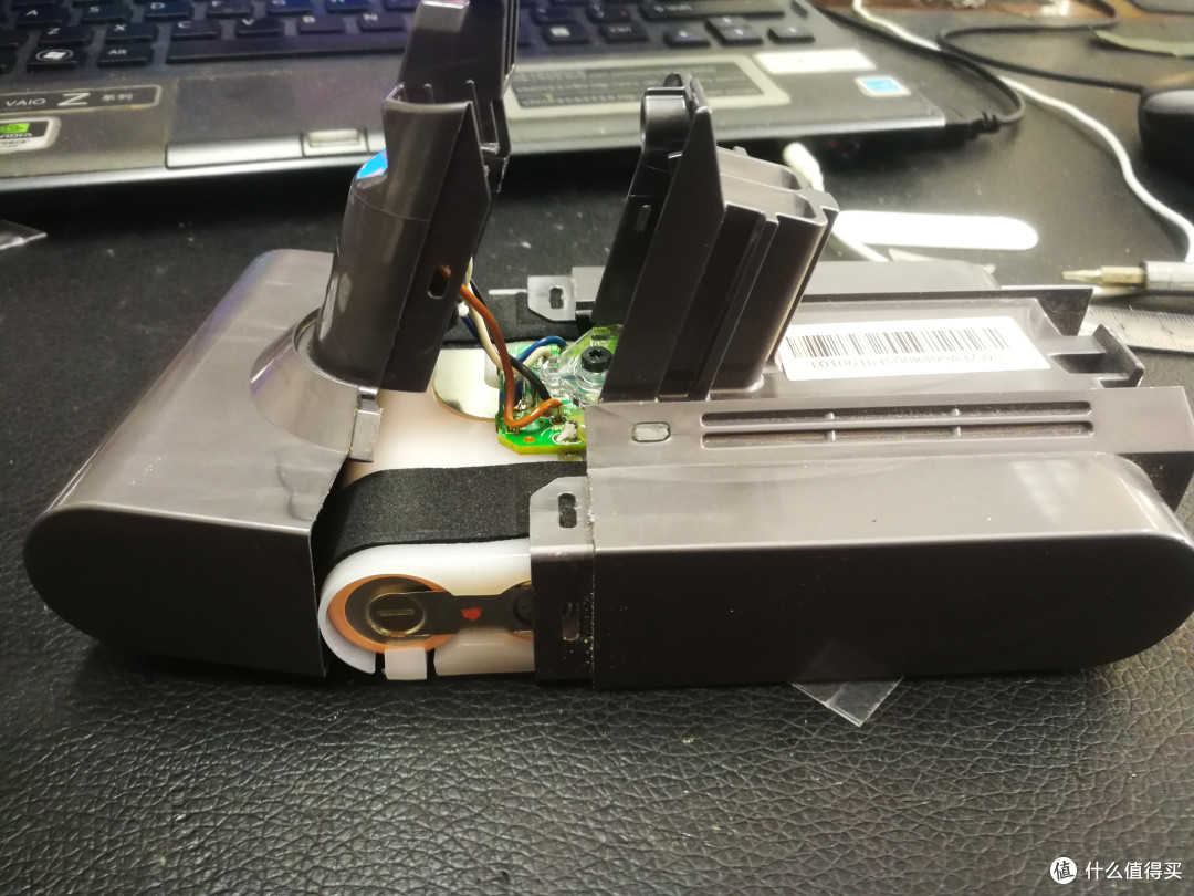 戴森吸尘器v6电池的秘密