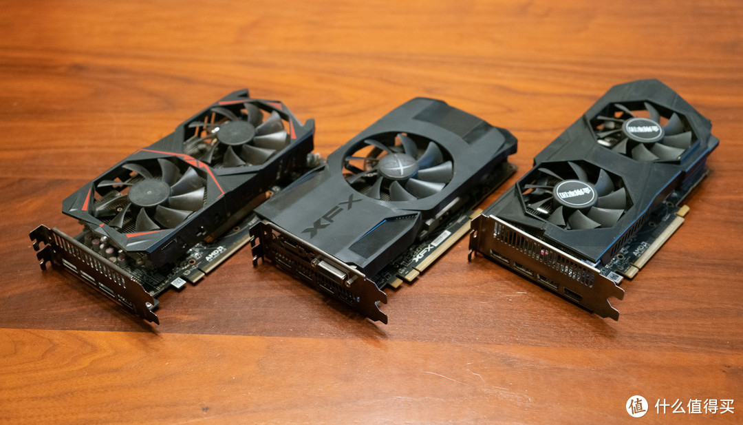 从左到右：RX580残血、讯景RX470、翔升RX580满血