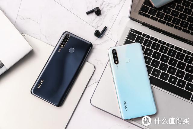 vivo Z5i评测：强劲性能与长效续航的结合体，打造全新体验