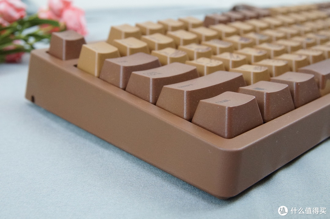 颜值手感我都要，AJAZZ黑爵巧克力机械键盘青轴版初体验 