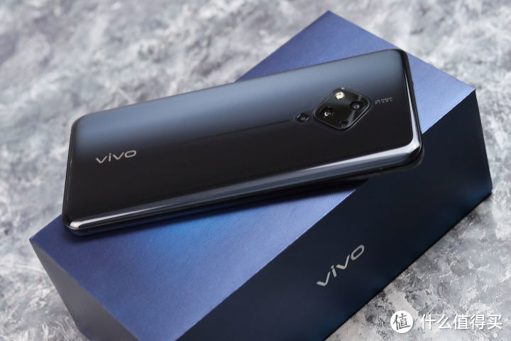 vivo S5上手体验：作为一个男生如何看待属于女生的手机