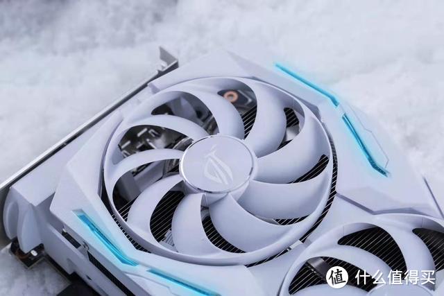 华硕ROG推出RTX2080 Ti白色特别版