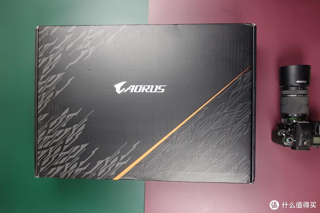 堆料堆到怀疑人生?超硬核性能“怪兽”！技嘉傲睿士AORUS 17 YA游戏本详评