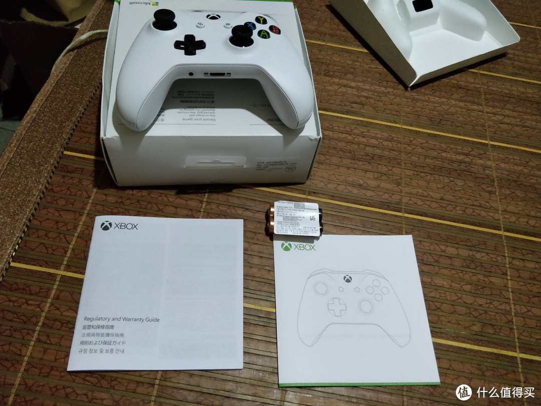 微软xbox无线蓝牙游戏手柄白色开箱