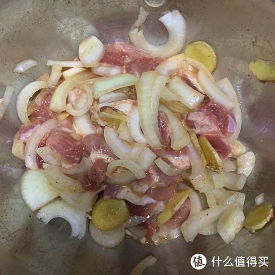 家庭烤箱烤羊肉串，香嫩爽口不腻人