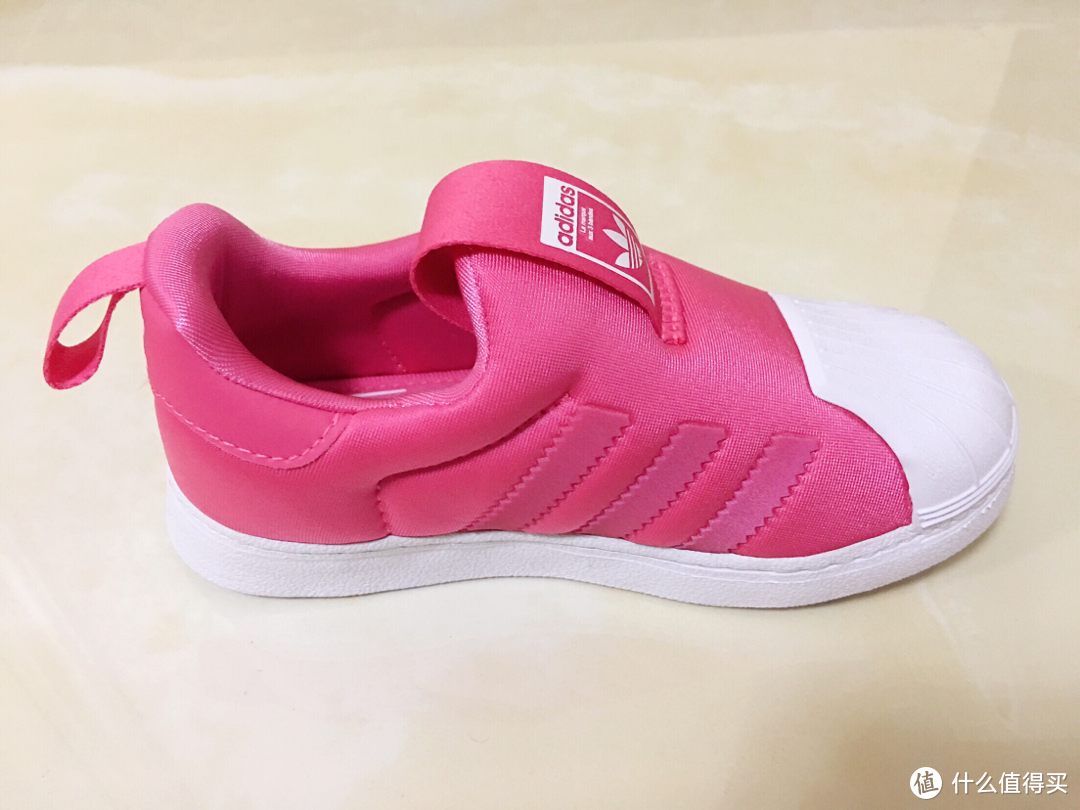 娃的第一双三叶草 adidas女童贝壳鞋天然粉