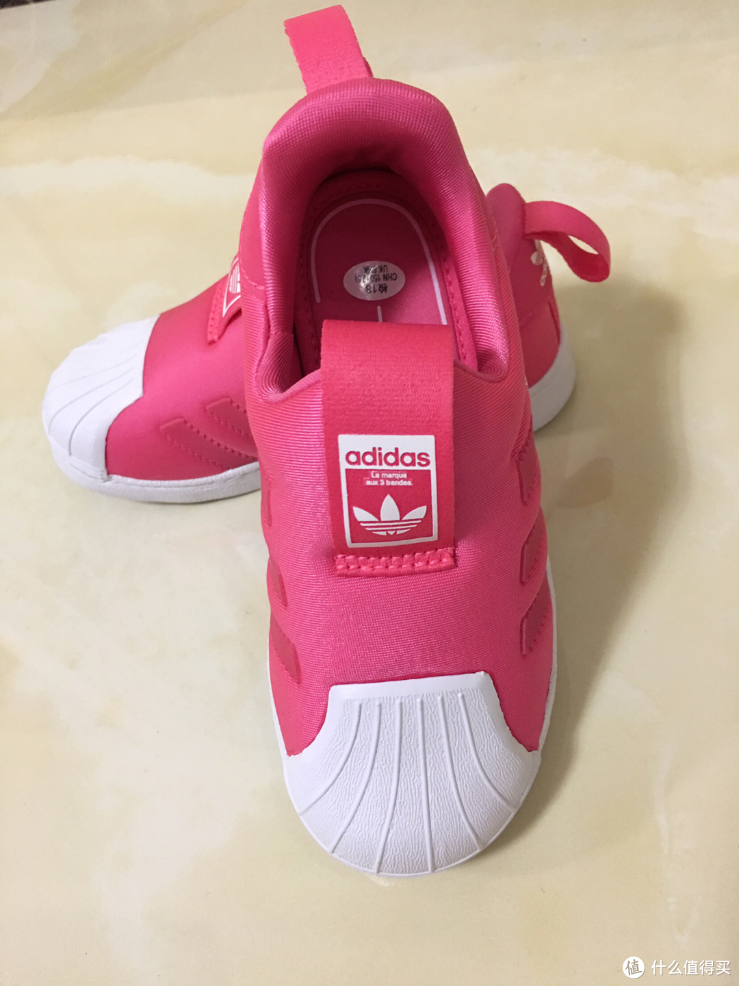 娃的第一双三叶草 adidas女童贝壳鞋天然粉