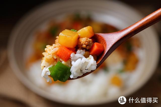 这食材虽普通却也经典，简单烩一烩，米饭里拌一拌，好吃到飞起来