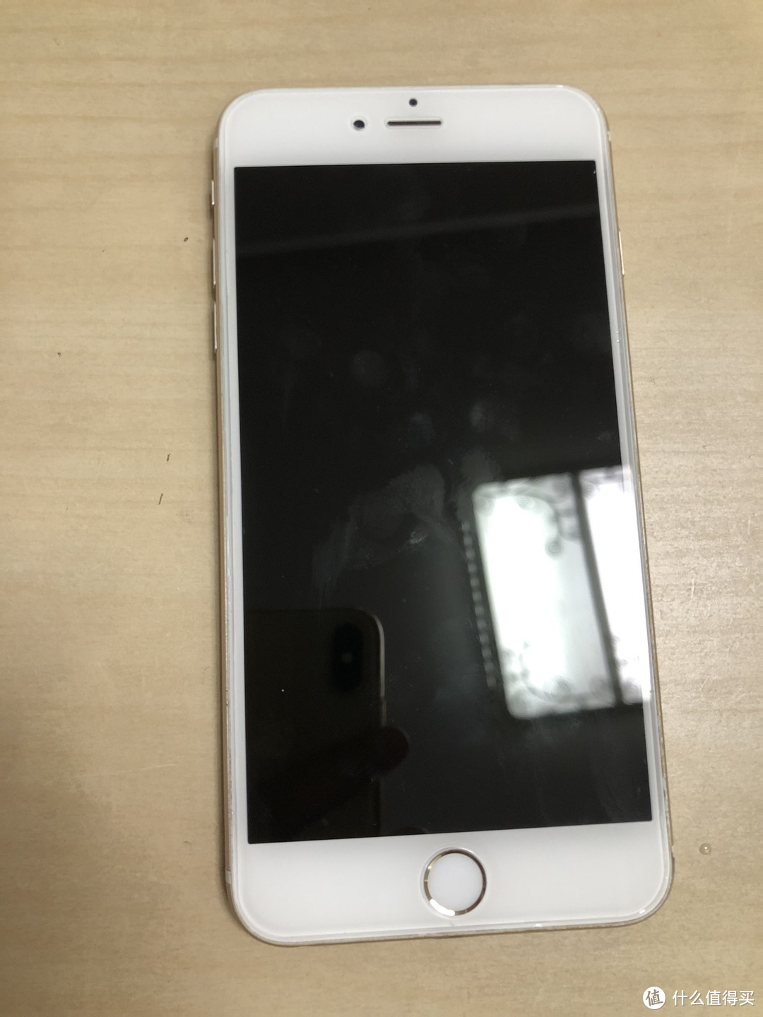 便宜实惠配件全—1.8元的柏斯奇iPhone 6P防指纹高清钢化膜