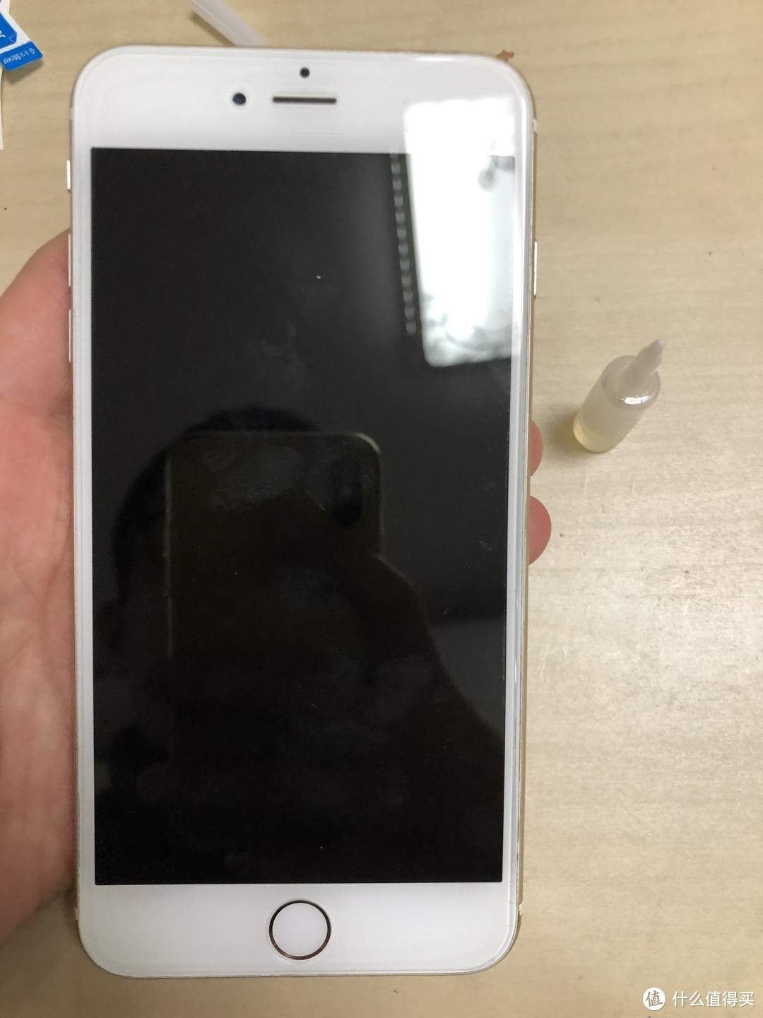 便宜实惠配件全—1.8元的柏斯奇iPhone 6P防指纹高清钢化膜