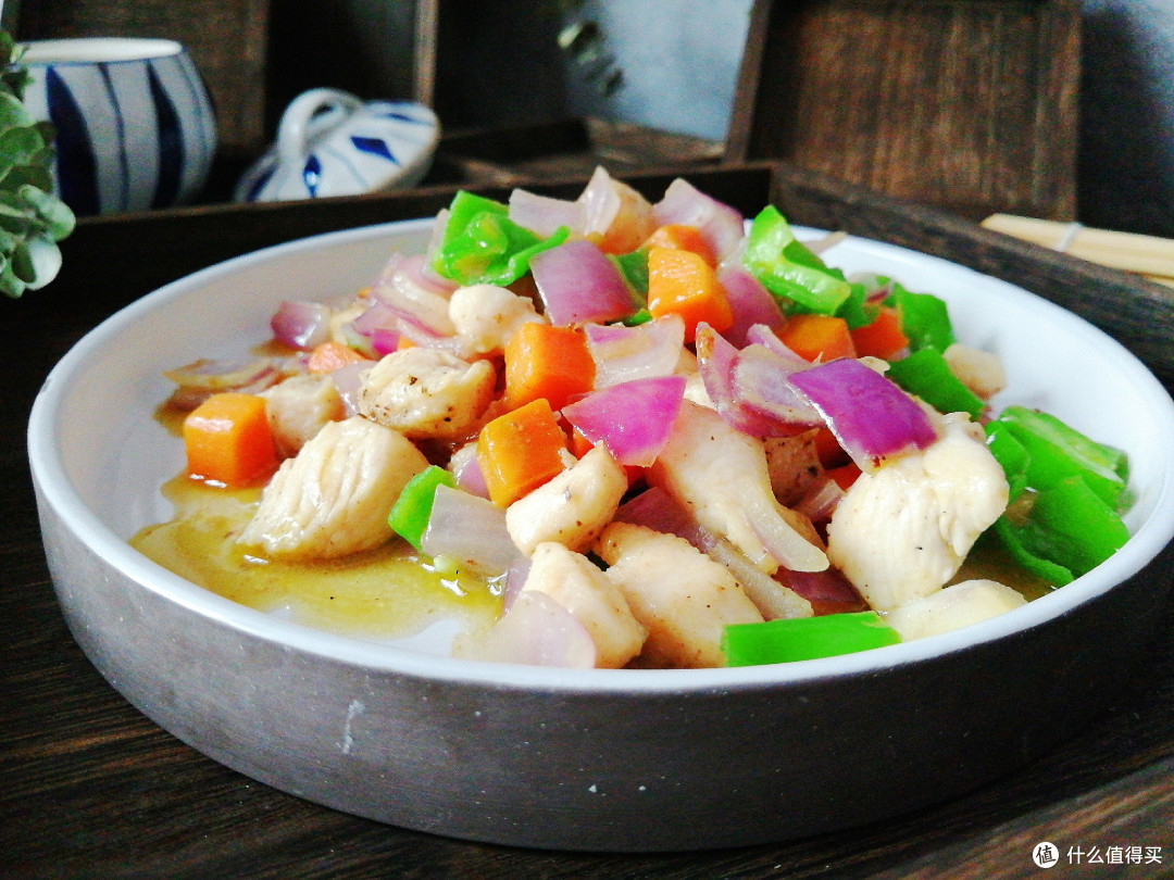 食指大动篇二十六 比宫保鸡丁更好吃的鸡丁做法 掌握两个关键步骤 鲜美香滑嫩出汁 生鲜食品 什么值得买