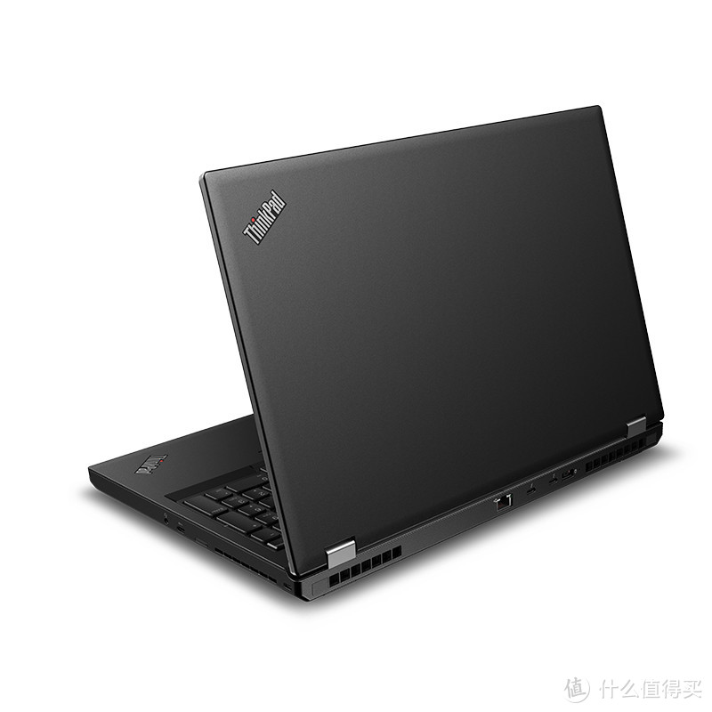 ▲ ThinkPad P73，17寸的机身拥有完备的接口，在工作现场直接部署。