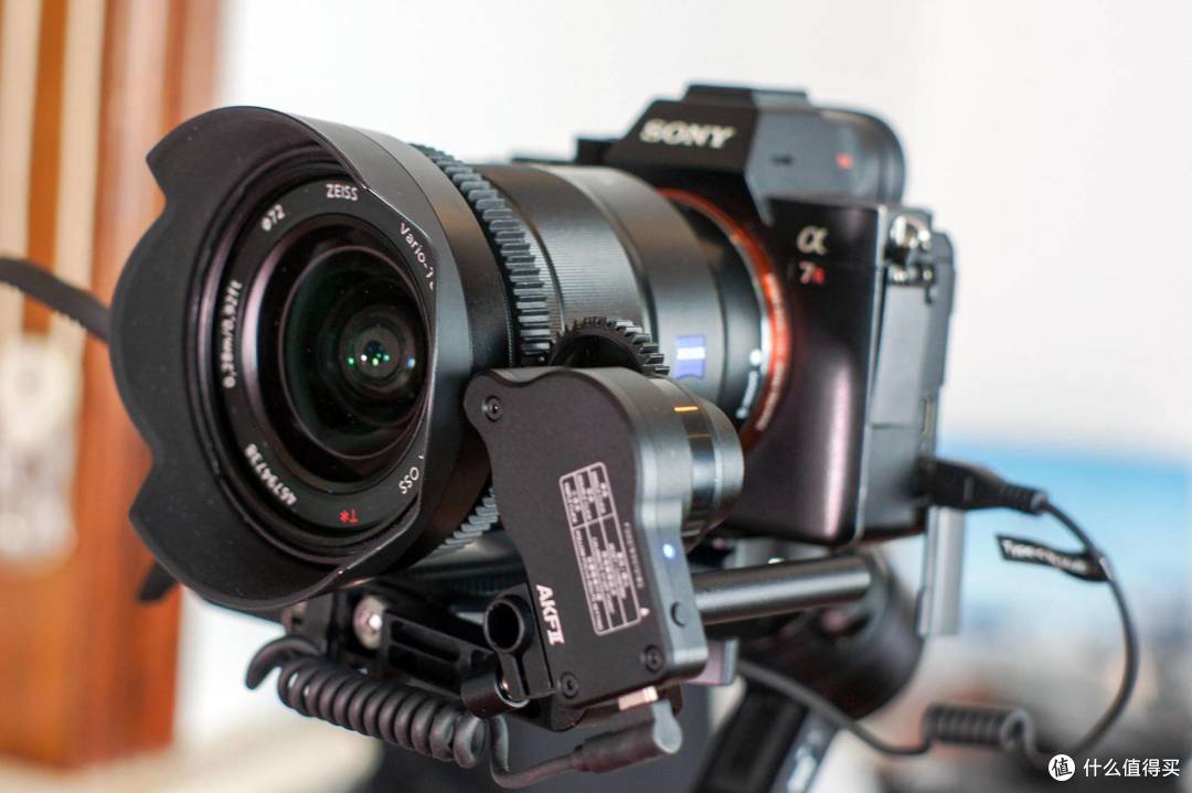 微单相机最佳拍档飞宇ak2000s稳定器体验测评