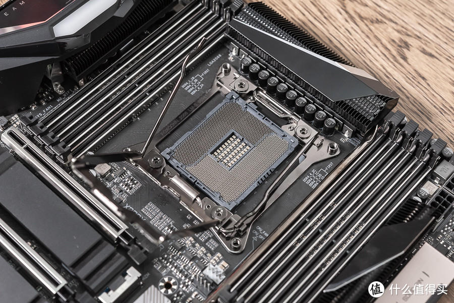 技嘉X299X AORUS MASTER主板评测：为新品CPU而生的全能型选手