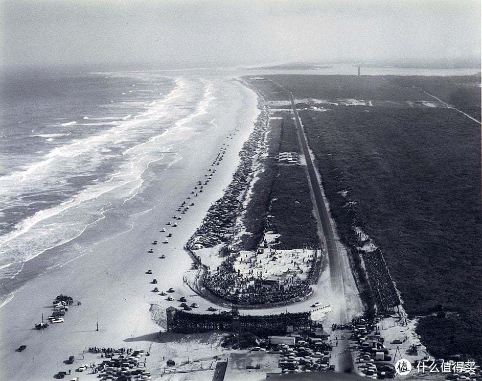 1955年，迪通拿海滩©ISC Archives via Getty Images