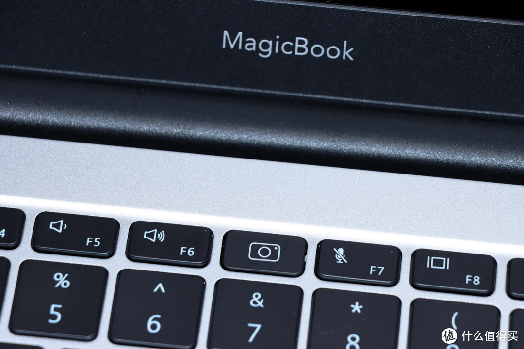 轻便的全面屏超薄笔记本，荣耀 MagicBook 14锐龙版