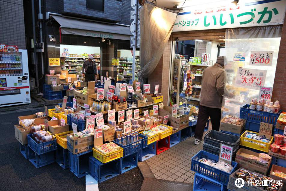 除了甜品店之外，各式各样的杂货铺也是自由之丘的一大招牌