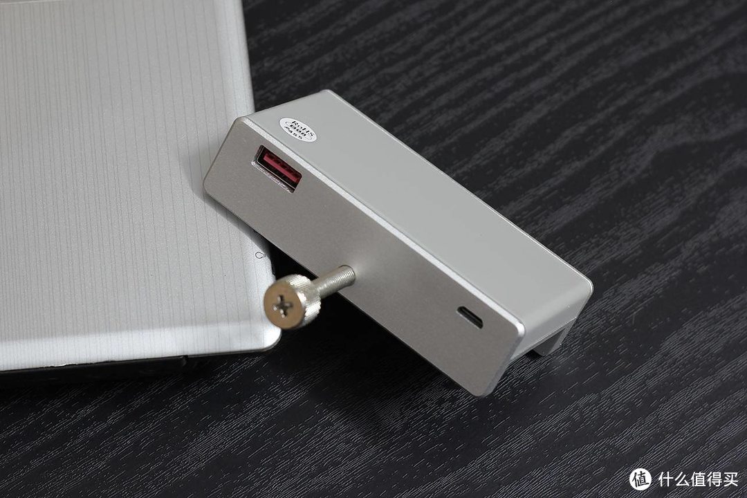 能让处女座也顺心的归整好物——ORICO 4口USB3.0 夹扣集线器