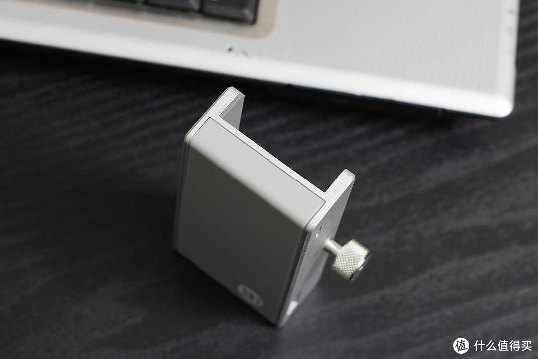 能让处女座也顺心的归整好物——ORICO 4口USB3.0 夹扣集线器