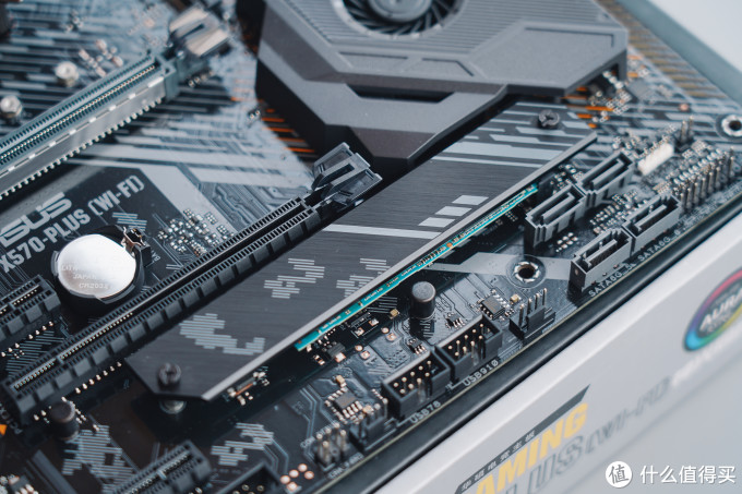 NVMe固态硬盘的明星对决:东芝RD500 VS 海康威视 C2000 Pro