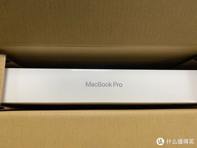 老男孩的新玩具-macbook pro16入手开箱简评