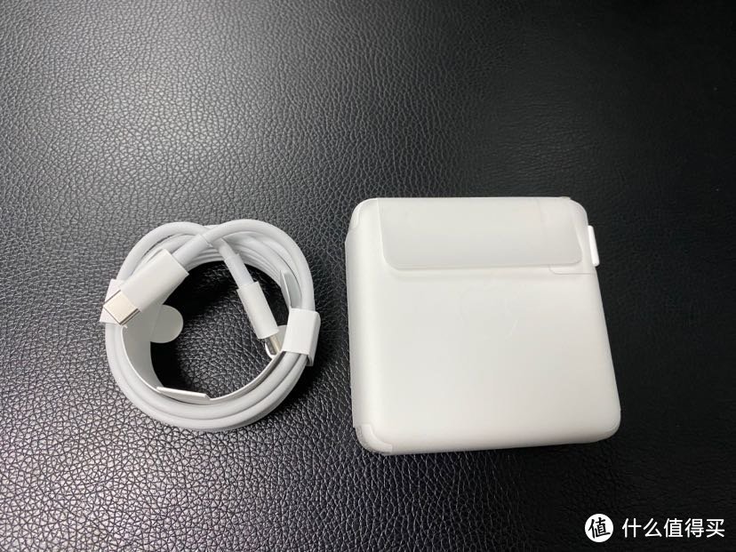 老男孩的新玩具-macbook pro16入手开箱简评