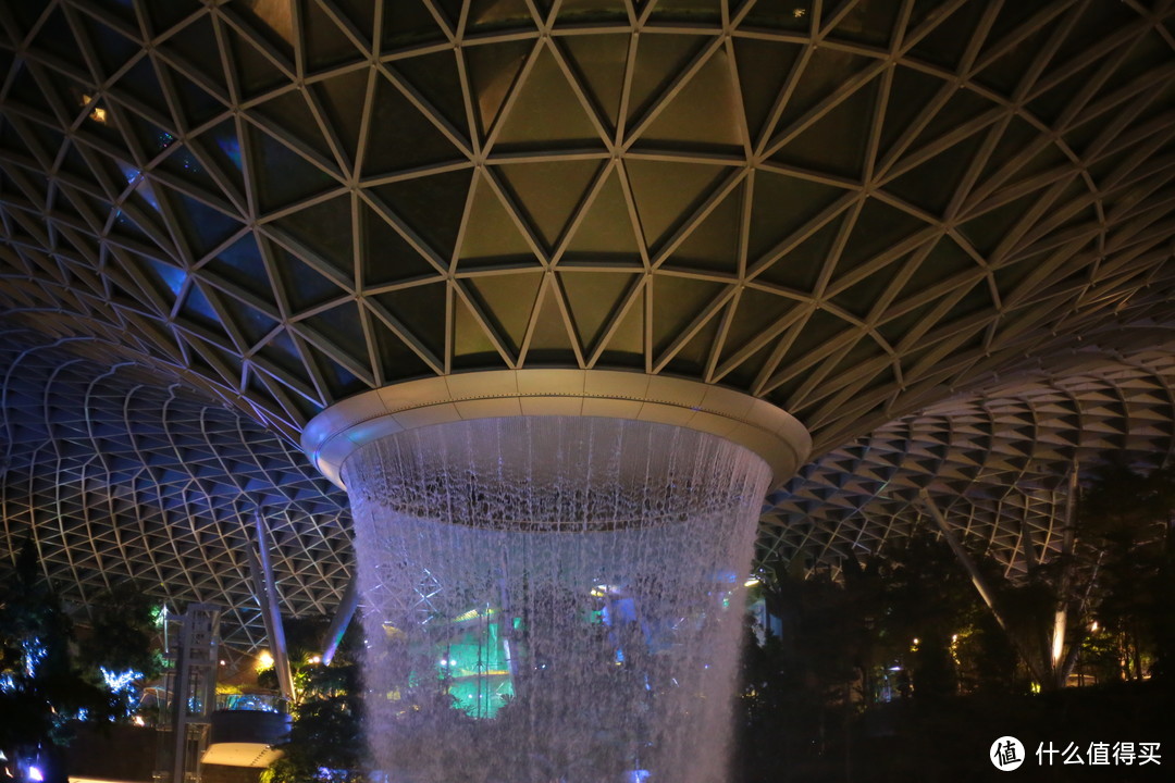 金沙湾酒店夜景，环球影城